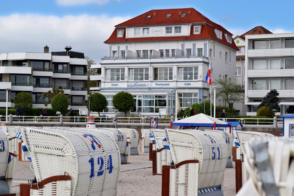 Hotel Strandschloesschen Lubeca Exterior foto